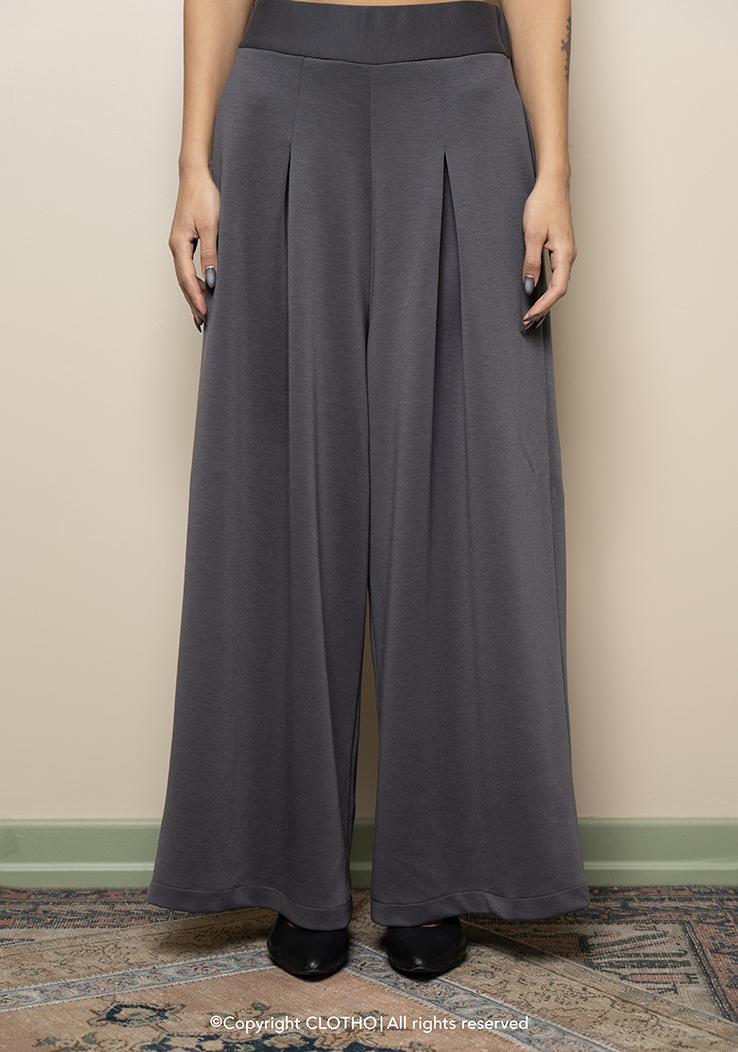 FLOVE PLEATED GREY